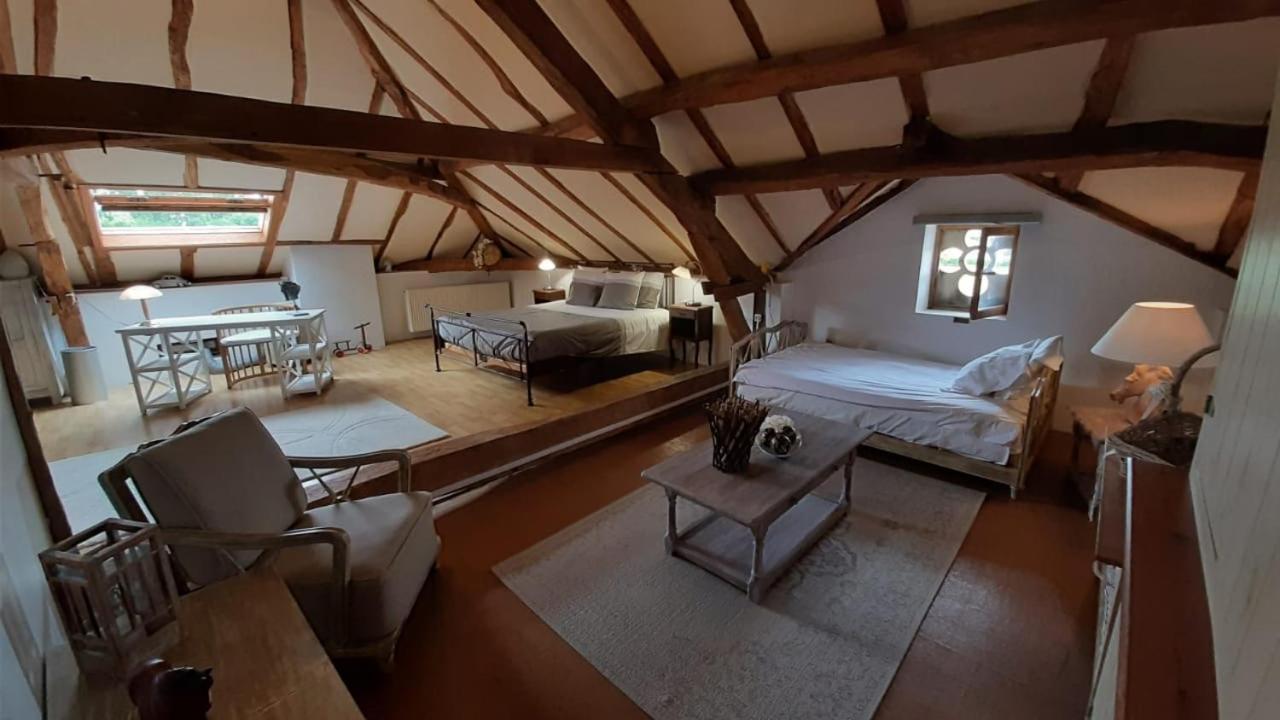 En Bord De Riviere Bed & Breakfast Casseneuil Exterior photo