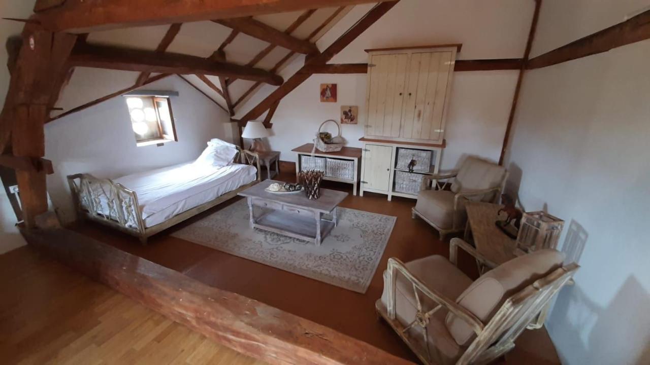 En Bord De Riviere Bed & Breakfast Casseneuil Exterior photo