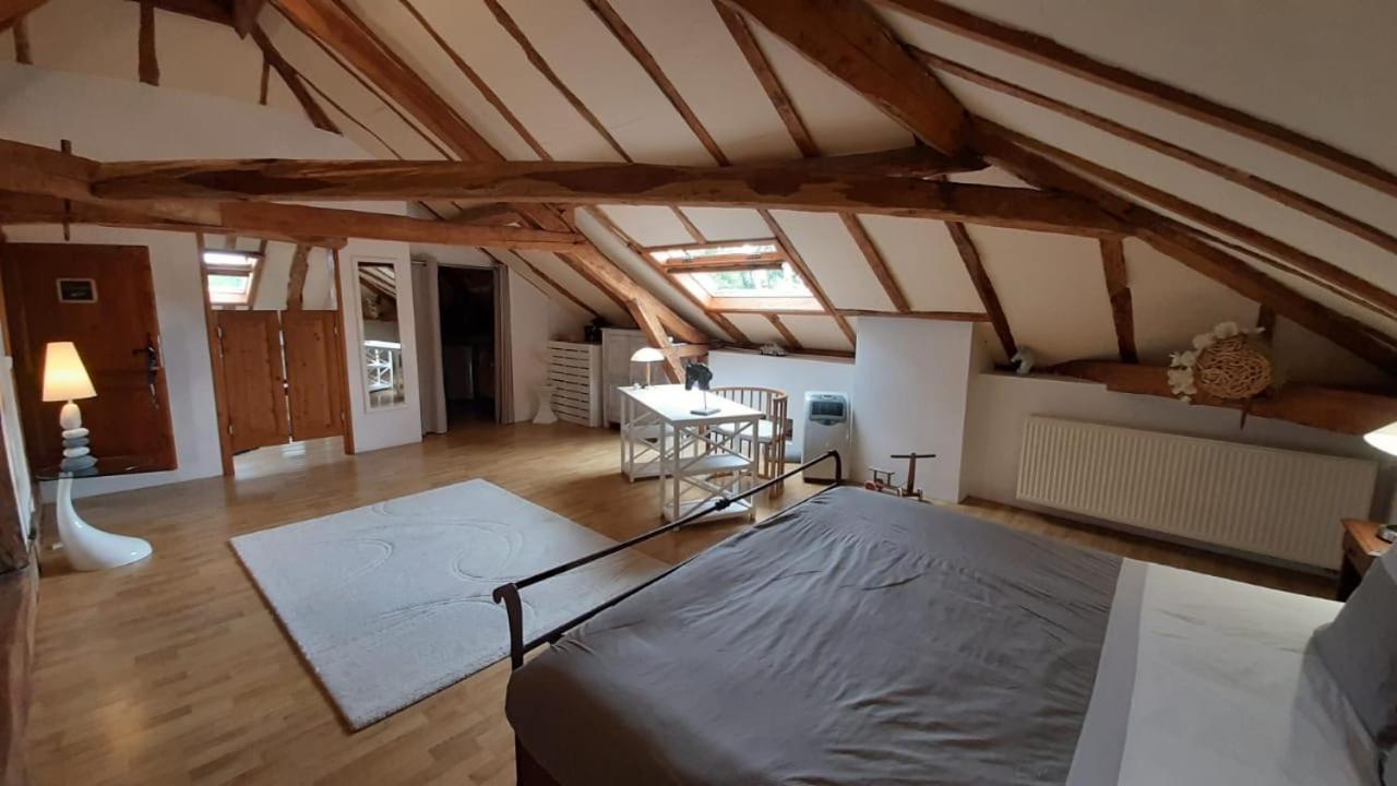En Bord De Riviere Bed & Breakfast Casseneuil Exterior photo