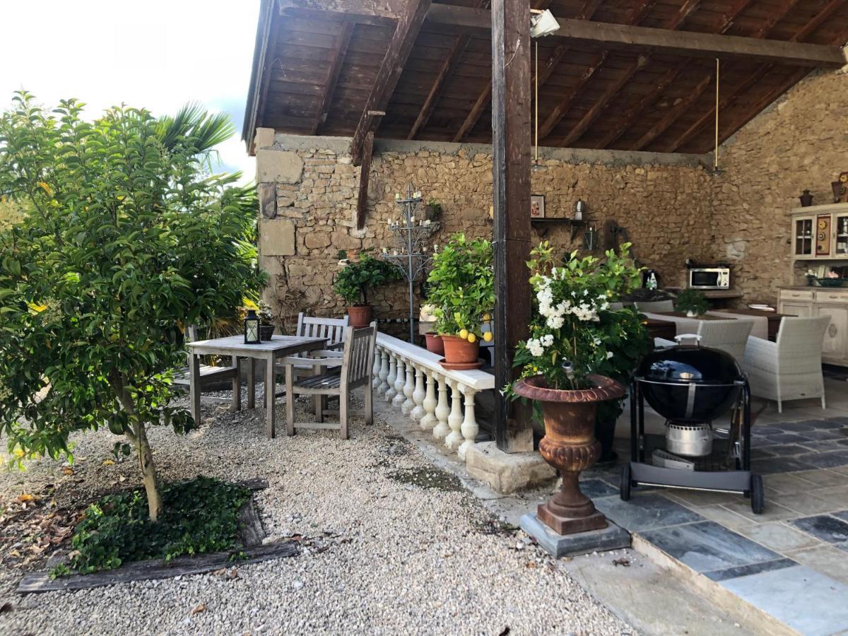 En Bord De Riviere Bed & Breakfast Casseneuil Exterior photo