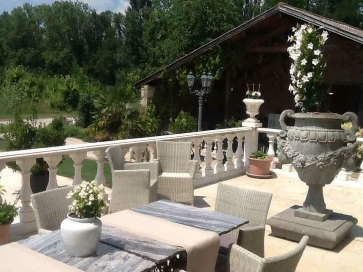 En Bord De Riviere Bed & Breakfast Casseneuil Exterior photo